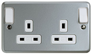 MK K2945ALM Socket 2G Dual Earth 13A